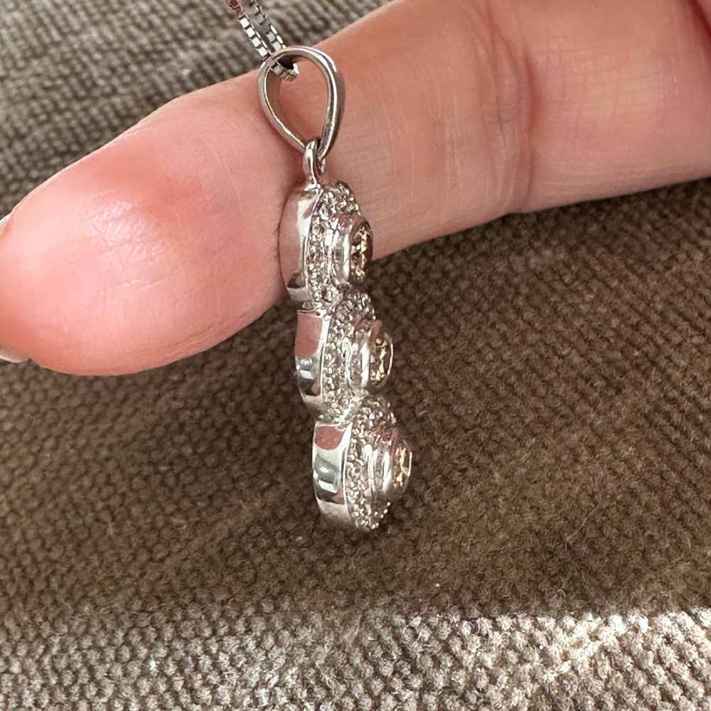 14k Solid Gold & Diamonds Pendant Necklace - Picture 2 of 7